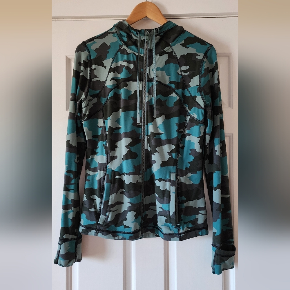 Lululemon Camo Hooded Define Jacket in Nulu